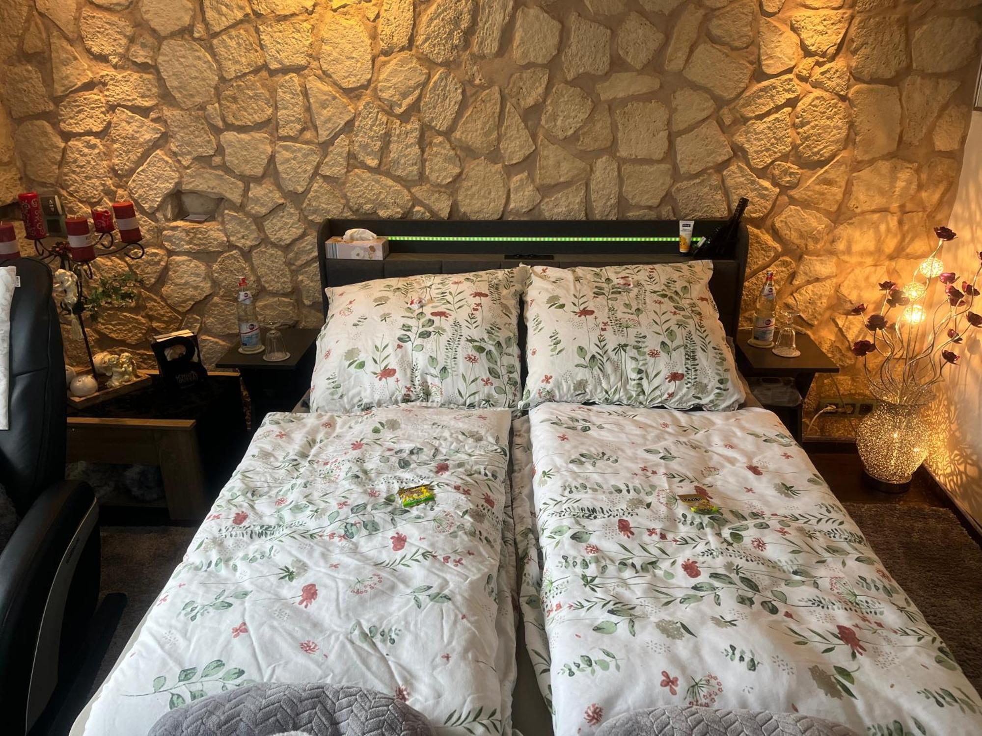 Gaestezimmer In Ratingen Bei Duesseldorf Mit Einem Hauch Luxus Exterior photo